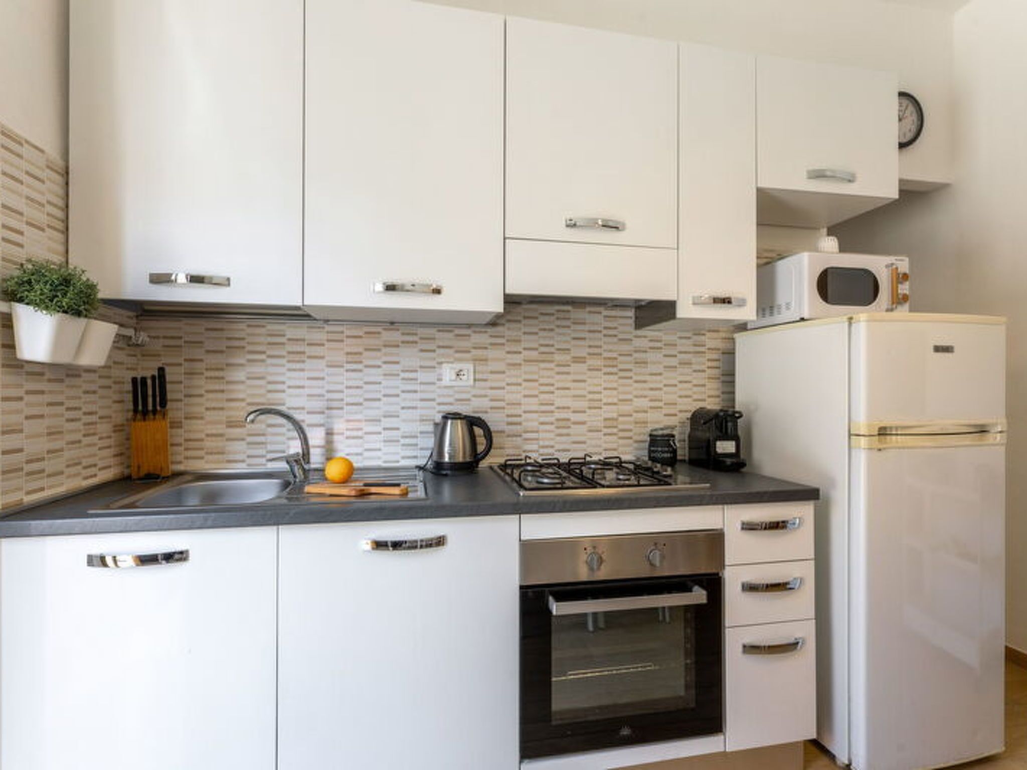 Fridge, microwave, oven, dishwasher