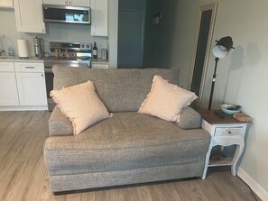 TV - Charming condo in tranquil New Smyrna Beach with distant ocean view. (New Smyrna Beach)