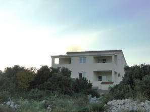 Exterior - Wohnung "Asia 1" mit Blick auf das Wasser by Interhome (Marina)