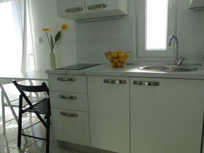 Fridge, cookware/dishes/utensils - Lucija für 2 Personen by Interhome (Primošten)