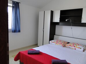 Internet - Wohnung "Niva 2" mit Blick auf das Wasser by Interhome (Rogoznica)
