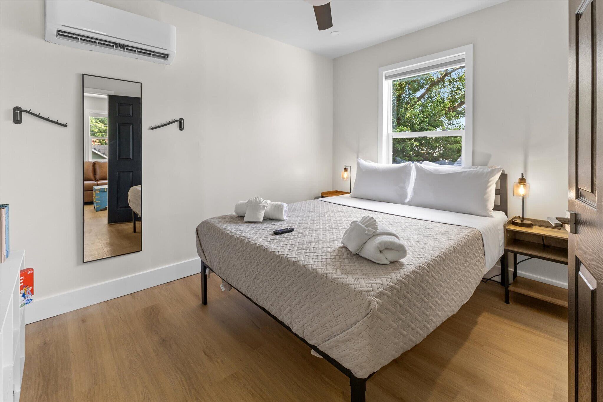 Strykejern/-brett, wi-fi og sengetøy