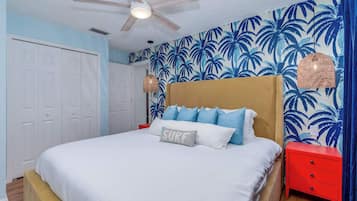 Iron/ironing board, WiFi, bed sheets