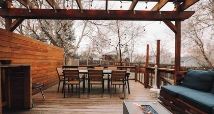 CO. Huge 8 bedroom 8 bathroom Sleeps 30+