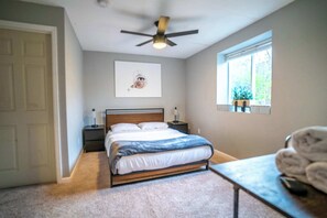 8 habitaciones, escritorio y tabla de planchar con plancha 
