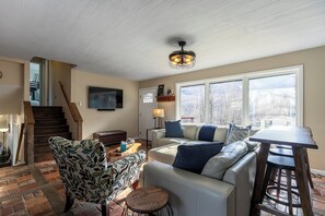 Living area - Ski, Hike, and Relax by the Creek - Hot Tub, Creek Access, Sleeps 11 (Banner Elk)