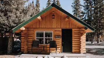 Superior Chalet, Mountain View | Individually decorated, individually furnished, free WiFi, bed sheets