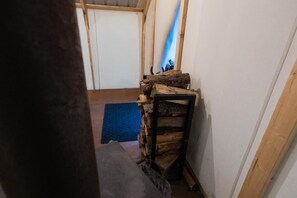 Basic-Zelt, Terrasse, Bergblick | Innenbereich