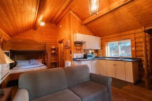 Superior-Chalet, Terrasse, Bergblick | Wohnbereich