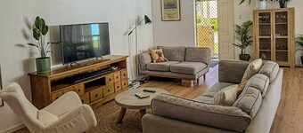 Your Pet Friendly Home Away From Home In Yeppoon | Sleeps 10