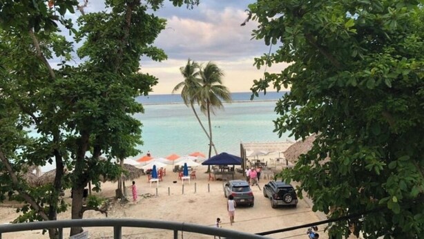 Kamar Double atau Twin Keluarga, beranda, pemandangan pantai | Pantai