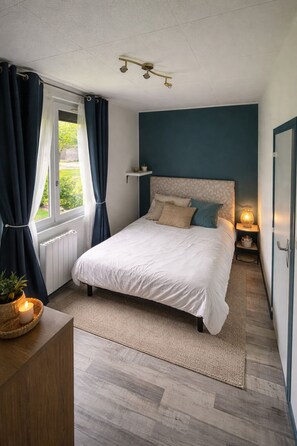 3 chambres, bureau, fer et planche à repasser, Wi-Fi gratuit
