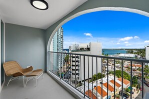 Property grounds - Modern Oceanview Studio @ ESJ/2 queen beds (Carolina)