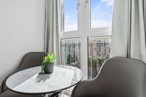 Dining - Isla Verde Beachfront Luxury Retreat (Carolina)