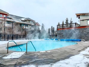 Outdoor pool, a heated pool - 3BR Family-Friendly Getaway with Pool & Hot Tub (Canmore)