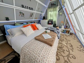 1 bedroom, free WiFi, bed sheets