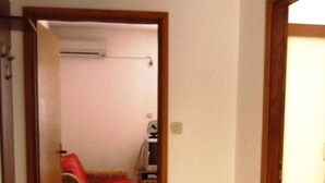 Unclassified image, 5 of 19, button - Appartement mit Blick auf das Wasser by Interhome (Trogir/Seget Donji)