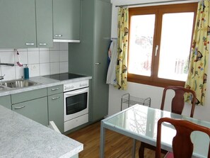 Fridge, oven, cookware/dishes/utensils - Waldluft, Natur pur by Interhome (Mörel-Breiten)