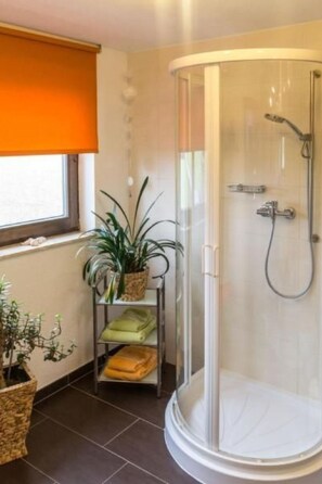 Towels - Wohnung in Niedergurig mit Grill, Sauna und Gart by Interhome (Bautzen)