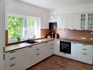 Fridge, microwave, oven, dishwasher