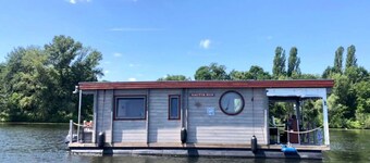 Hausboot NautikHus by Interhome