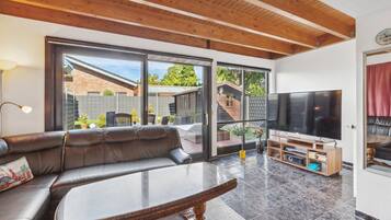 Fernseher, DVD-Player