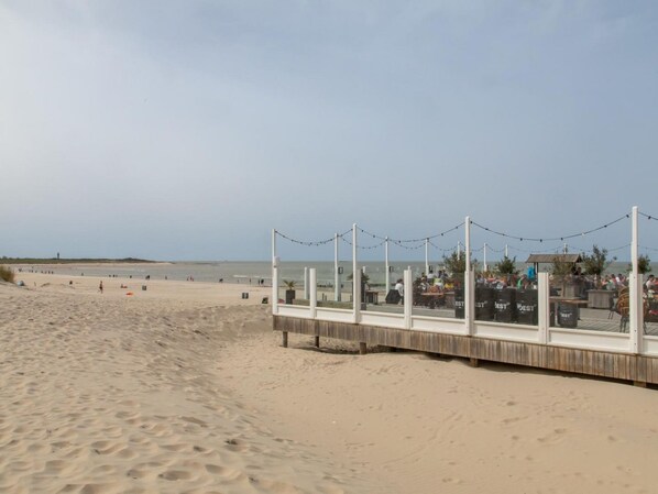 Beach - Duinrust by Interhome (Nieuwvliet)
