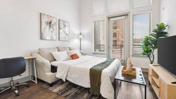 1 bedroom, desk, iron/ironing board, free WiFi