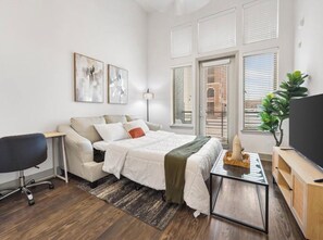 1 bedroom, desk, iron/ironing board, free WiFi