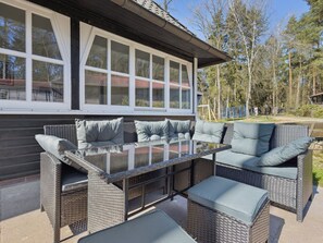 Outdoor dining - Zauberwald Fewo mit eigenem Eingang by Interhome (Schneverdingen)