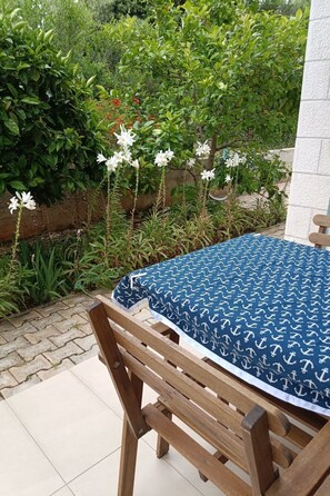 Outdoor dining - Wohnung mit Balkon by Interhome (Korčula)