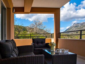 Property grounds - Villa Mosor mit beheiztem Salzwasserpool und Sauna by Interhome (Omiš/Gata)