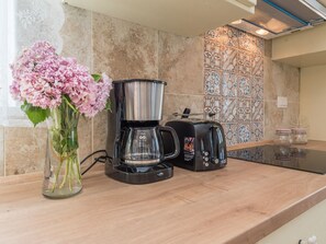 Fridge, microwave, oven, dishwasher - "Ivana" mit Blick auf das Wasser by Interhome (Dugi Otok/Veli Rat)