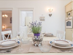 Dining - "Ivana" mit Blick auf das Wasser by Interhome (Dugi Otok/Veli Rat)