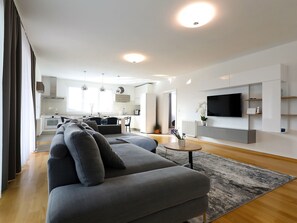 Fernseher, DVD-Player