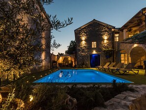 Pool - Ferienvilla "Ivka" mit Blick auf das Wasser by Interhome (Crikvenica/Tribalj)