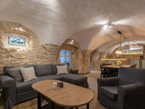 TV, fireplace - Ferienvilla "Ivka" mit Blick auf das Wasser by Interhome (Crikvenica/Tribalj)