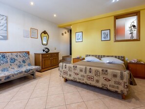 Internet - Wohnung in Crikvenica, nahe Sandstrand by Interhome (Crikvenica)