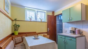 Dining - Appartement für 2-3 Personen, Nähe Sandstrand by Interhome (Crikvenica)