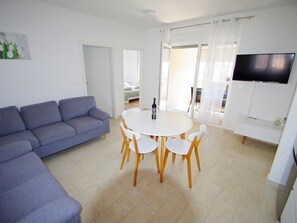 Living area - 2 Schlafzimmer Apartment "Ivan" in Pomer by Interhome (Pula/Banjole)