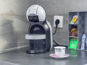 Coffee and/or coffee maker - Studio Paille en ké close to all amenities (C.H.U, IUT, BEACH) (Saint pierre)