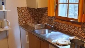 Uklassifisert bilde, 3 av 16, knapp