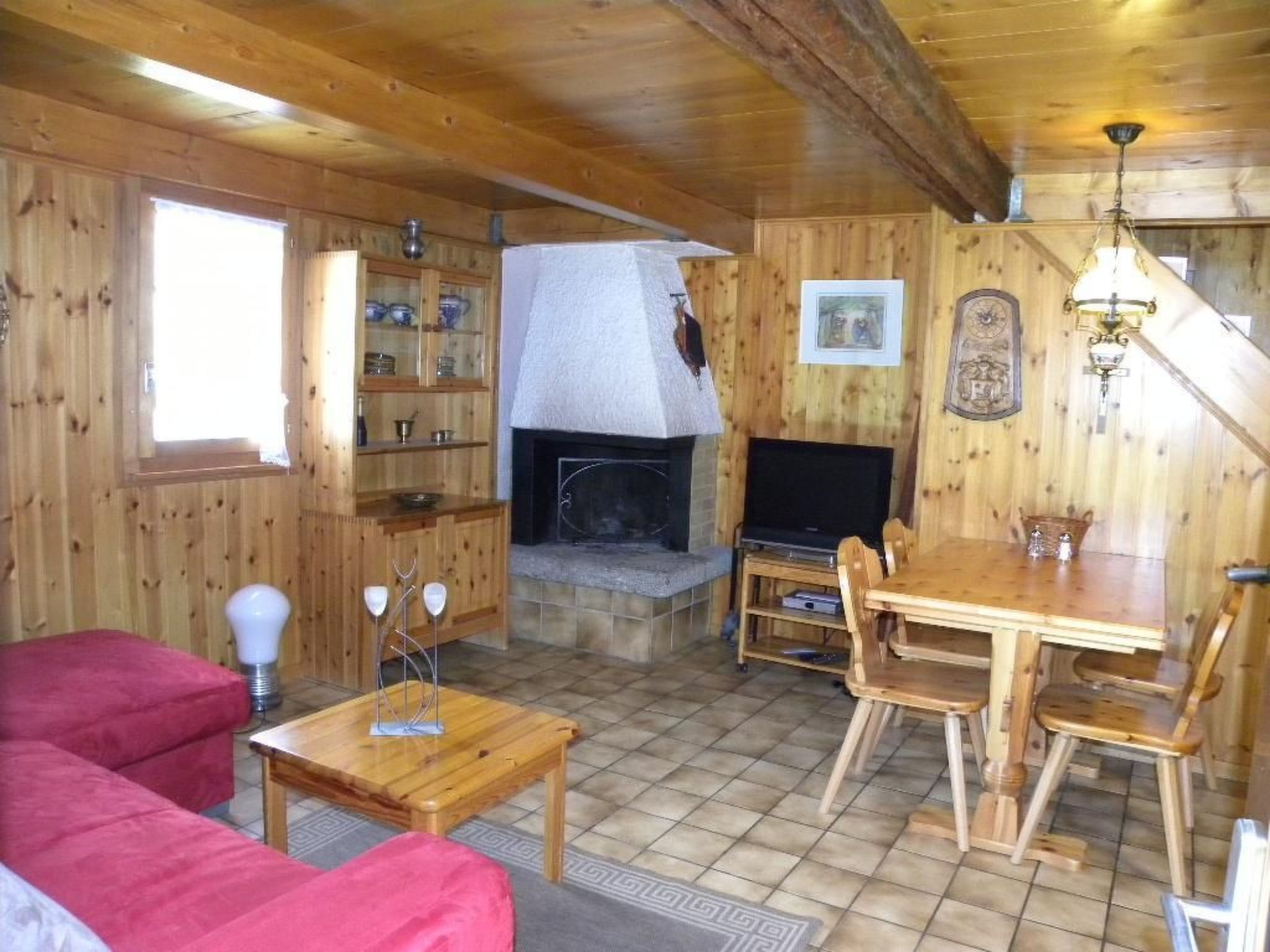 Fernseher, Kamin