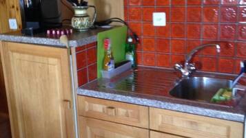 Réfrigérateur, four, lave-vaisselle