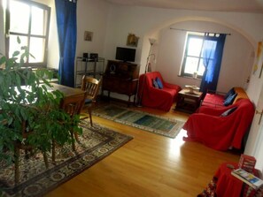 TV - Schloss Weichs by Interhome (Regensburg)