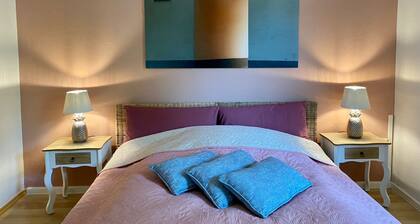 Haus mit Kunst by Interhome