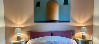 Haus mit Kunst by Interhome