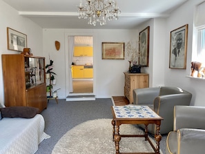 Living area - Haus mit Kunst by Interhome (Leipzig)