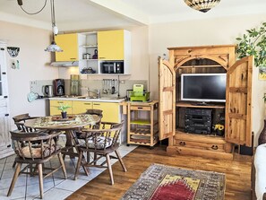 Interior - Wohnung B mit Balkon by Interhome (Meersburg)