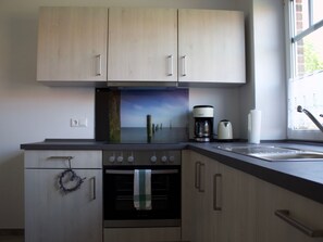 Fridge, oven, dishwasher, cookware/dishes/utensils - Strandflieder by Interhome (Nessmersiel)